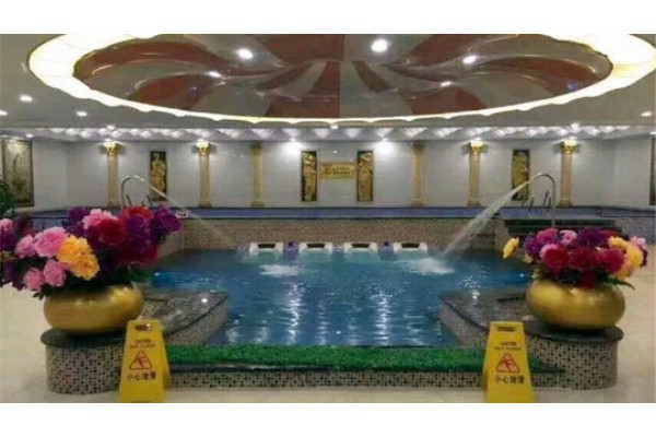 体验重庆，从一场舒适的女同按摩开始