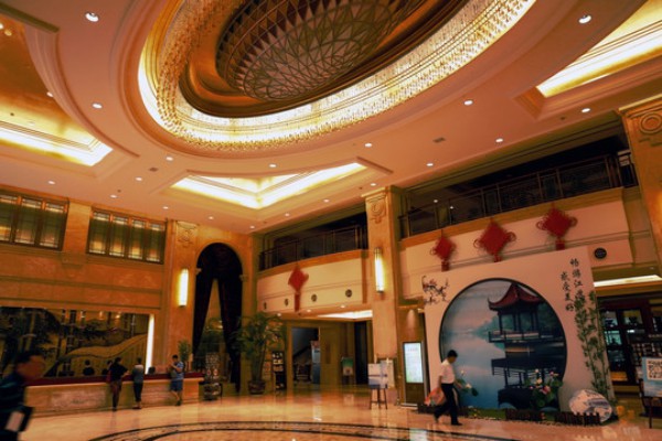 重庆按摩奇遇记：揭秘地道按摩体验